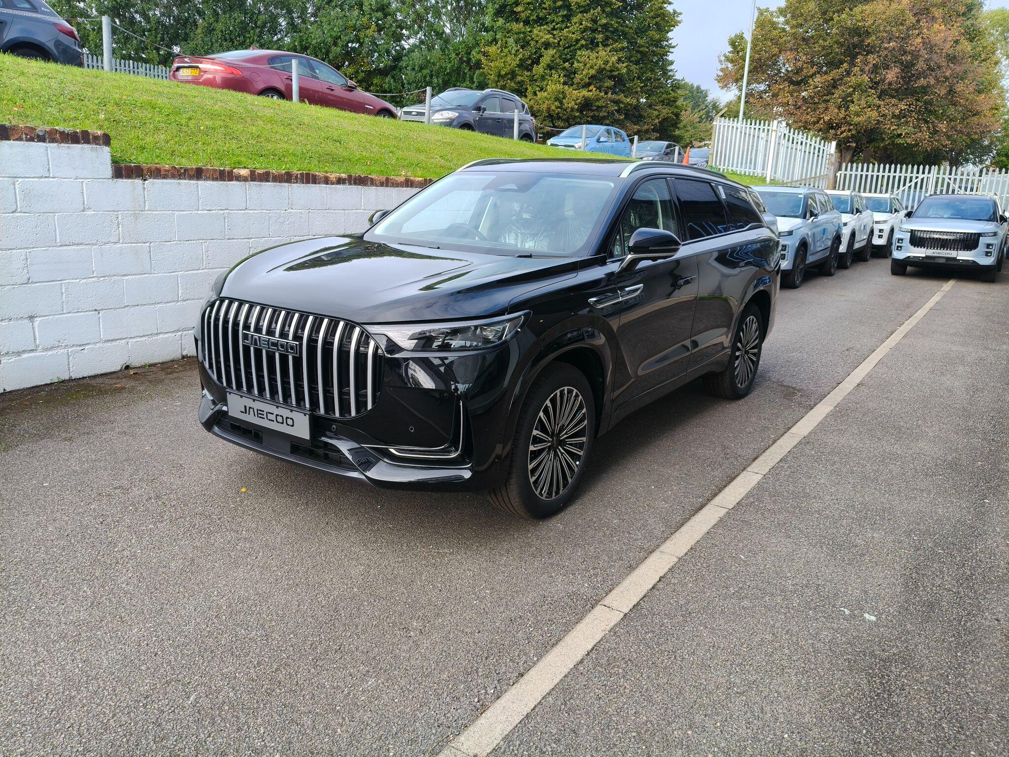 Large vehicle image
